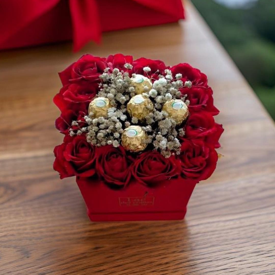 LC008 Send Birthday Gifts to Tunisia| Plaisir d'offrir gift box chocolates Tunisia Flowers GIFTILI
