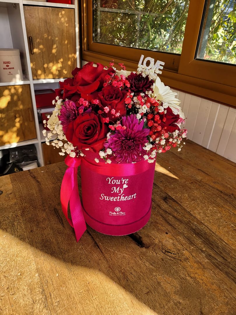 Valentines Flower Coffret - Image 4