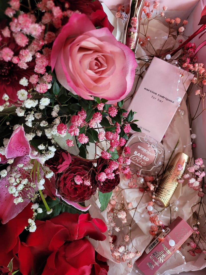 Forever Yours (Grand Tunis Only) - Image 1