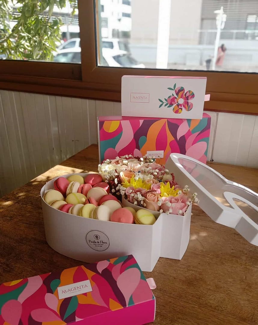 Gift Box Macaron Heart Shape - Image 3