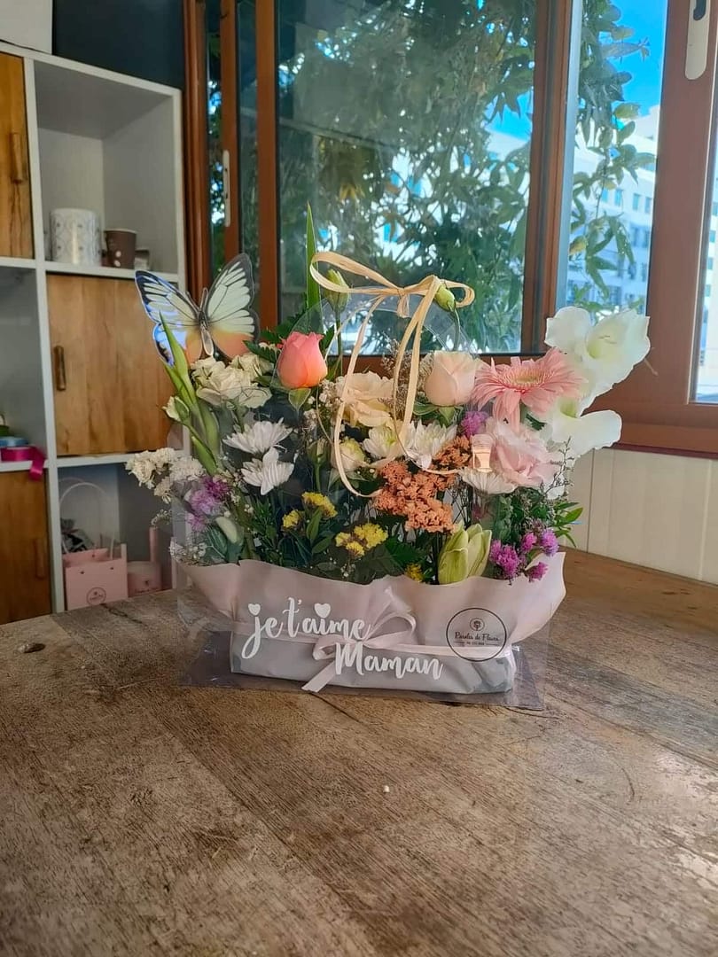 Flower Bouquets to Tunisia