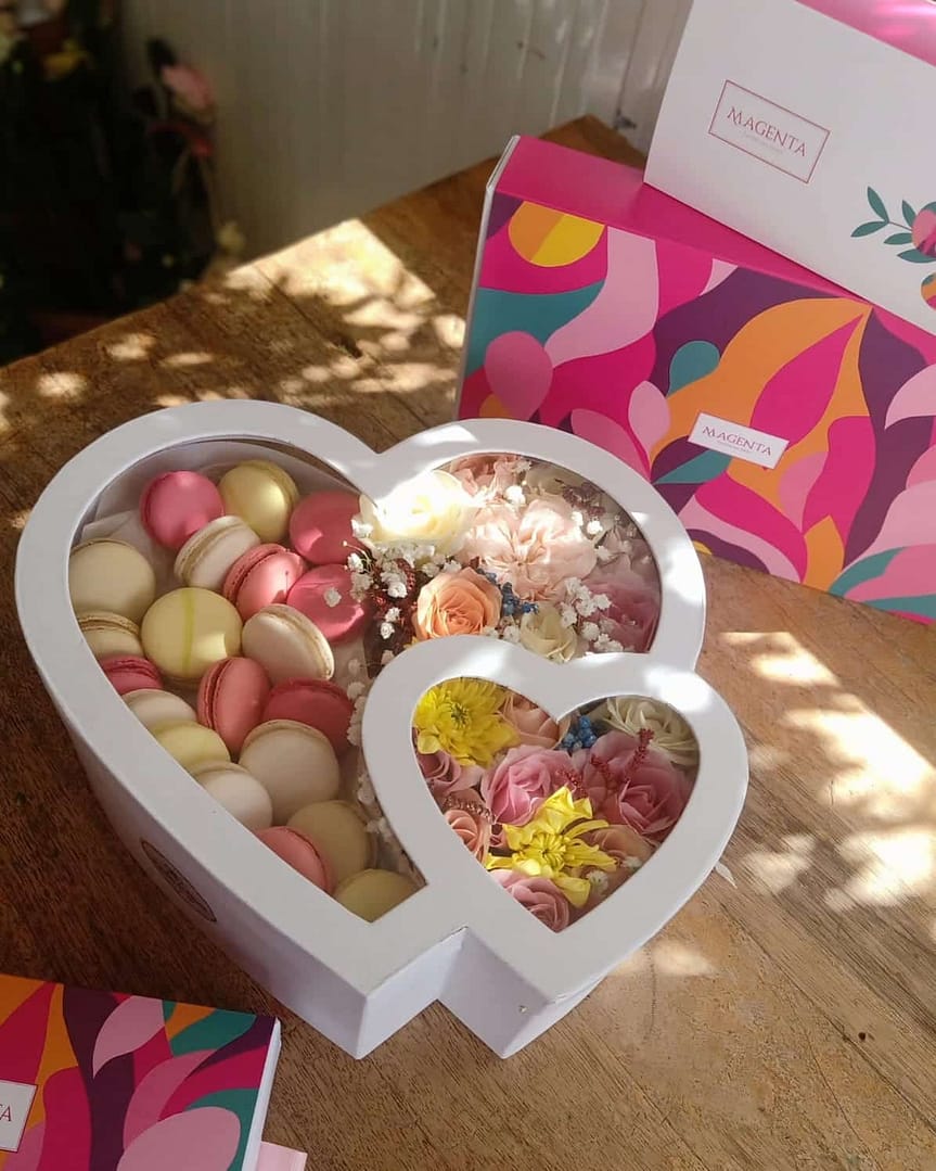 Gift Box Macaron Heart Shape - Image 2